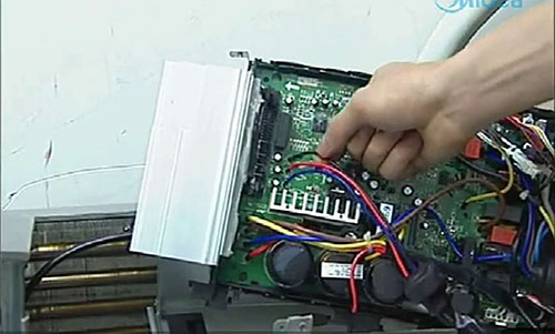 乌海美的空调电话是多少